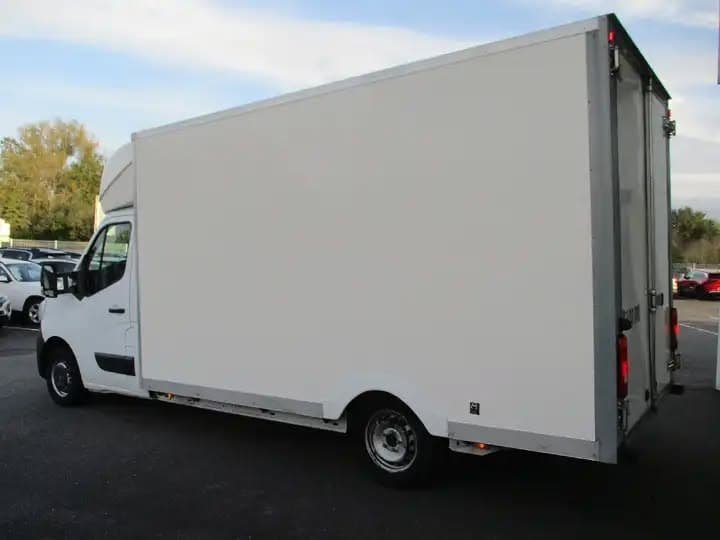 Renault Master 01